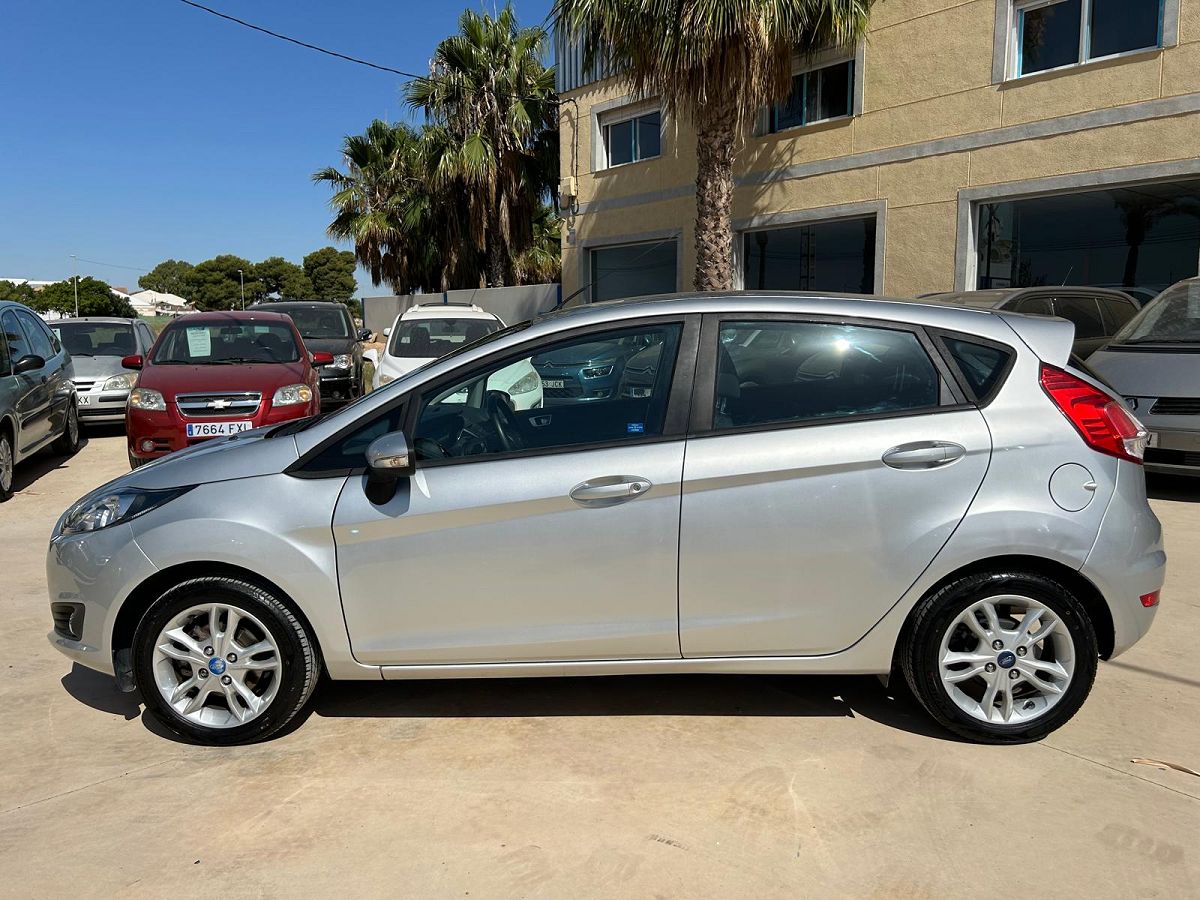 FORD FIESTA TREND 1.25 SPANISH LHD IN SPAIN 62000 MILES SUPERB LOW MILES 2015